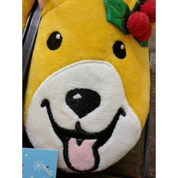 Christmas Shoppe Youth Kids S/M S M Yellow Puppy Dog Grip Sole Slippers NWT - Picture 4 of 4